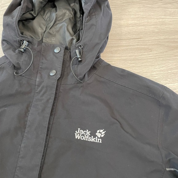 JACK WOLFSKIN Black Winter Snowboard Ski Jacket Belted. Size L - Picture 13 of 15